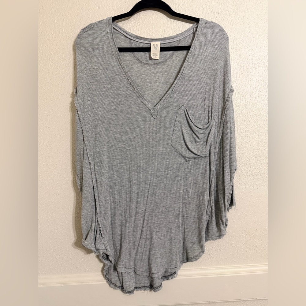 We the Free Women's M Long Sleeve Grey V-neck Ribbed Tee Shirt